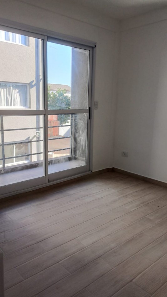 VENTA DE DEPARTAMENTO DE 2 AMBIENTES EN SAN JUSTO