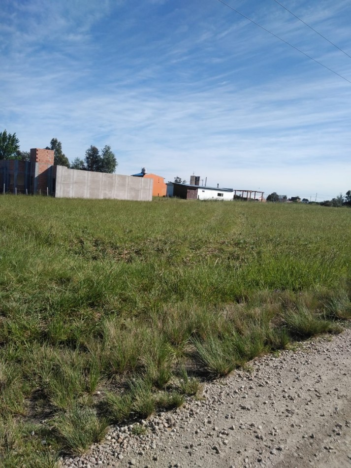 LOTE/ TERRENO EN ESQUINA EN CHAPADMALAL