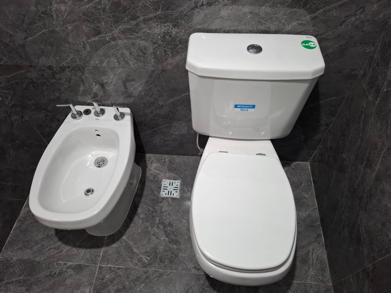 VENTA DE CASA DE 4 AMBIENTES a ESTRENAR EN MORON