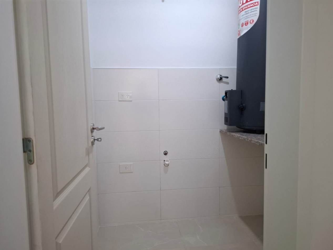 VENTA DE CASA DE 4 AMBIENTES a ESTRENAR EN MORON