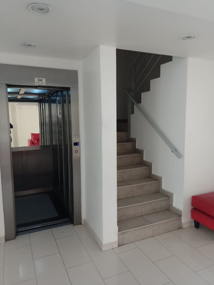 VENTA DE DEPARTAMENTO DE 2 AMBIENTES EN MORON