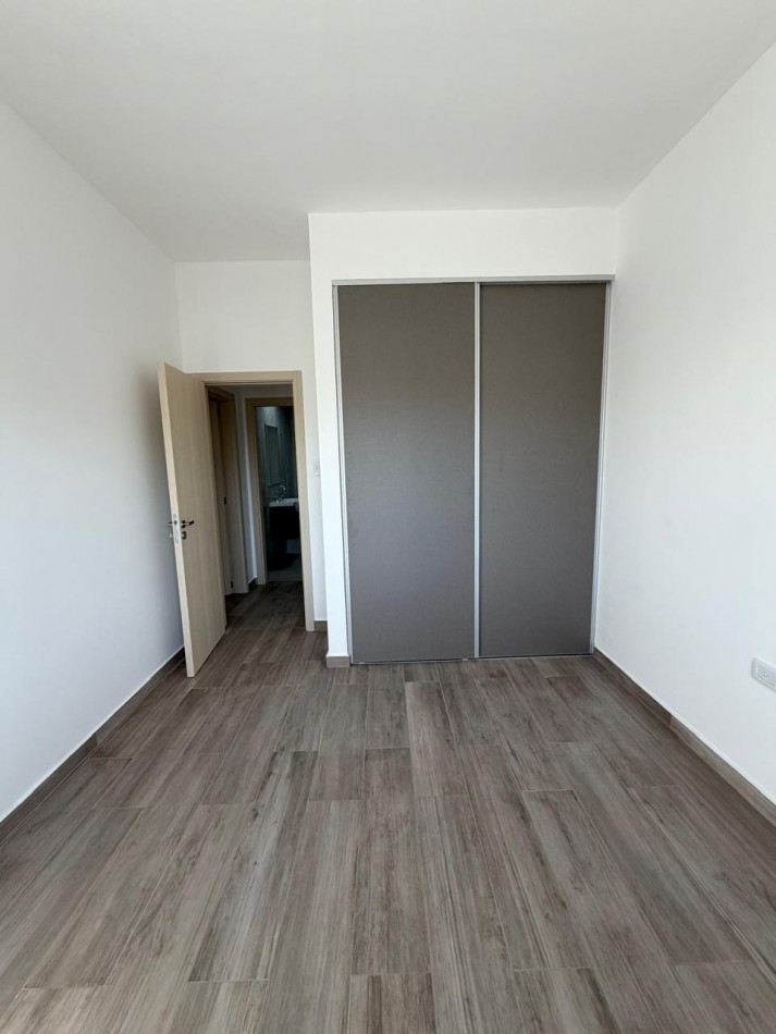 VENTA DE POZO DEPARTAMENTO DE 4 AMBIENTES EN SAN JUSTO