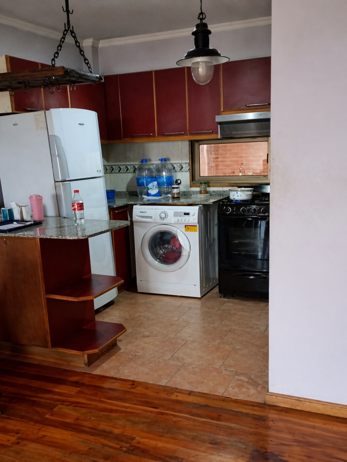 VENTA DE DEPARTAMENTO DE 3 AMBIENTES CON BAULERA EN MORON