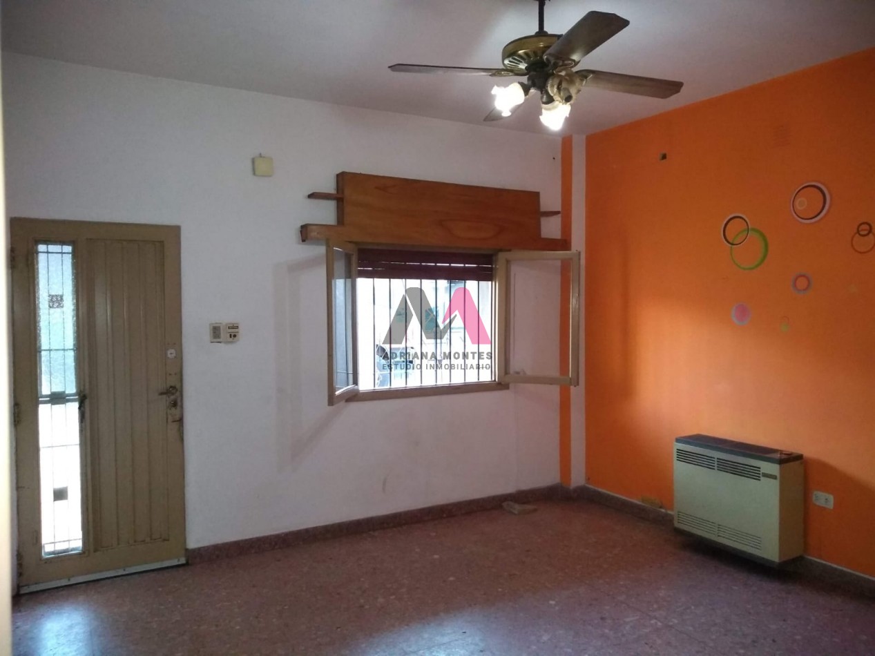 VENTA DE CASA DE 3 AMBIENTES EN SAN JUSTO