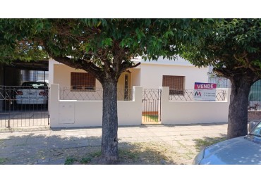 VENTA DE CASA DE 3 AMBIENTES EN SAN JUSTO